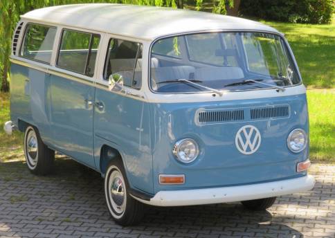 VW T2a deluxe (Bus)