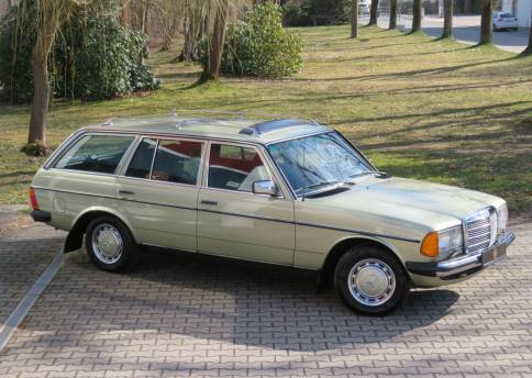 Mercedes Benz 200T, W123